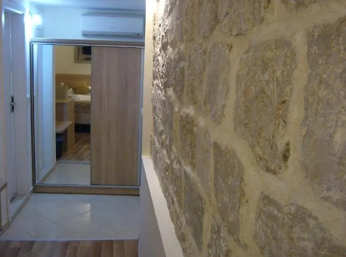 Гостьовий будинок Old Town