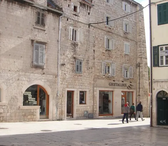 Konukevi Old Town Split