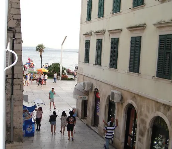 Guest house Old Town 3*